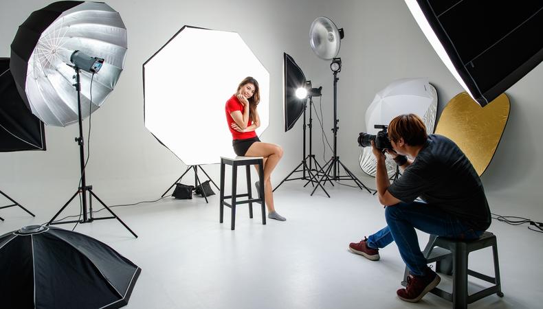 πΈ Photography Studio β Drop-In Session (1 Hour)